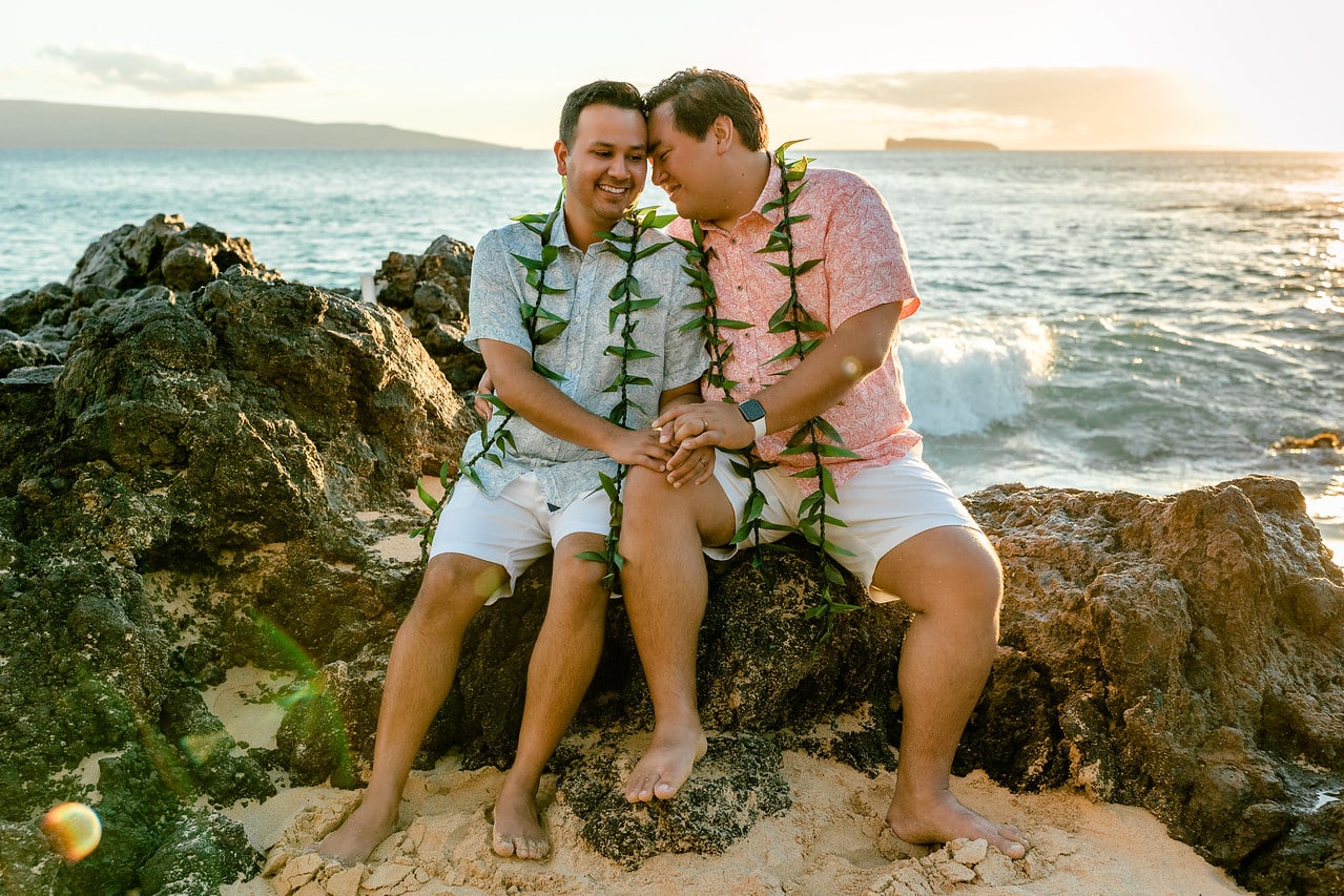 Hawaiian Look by Kathryn Haldiman - Christopher + Andrew