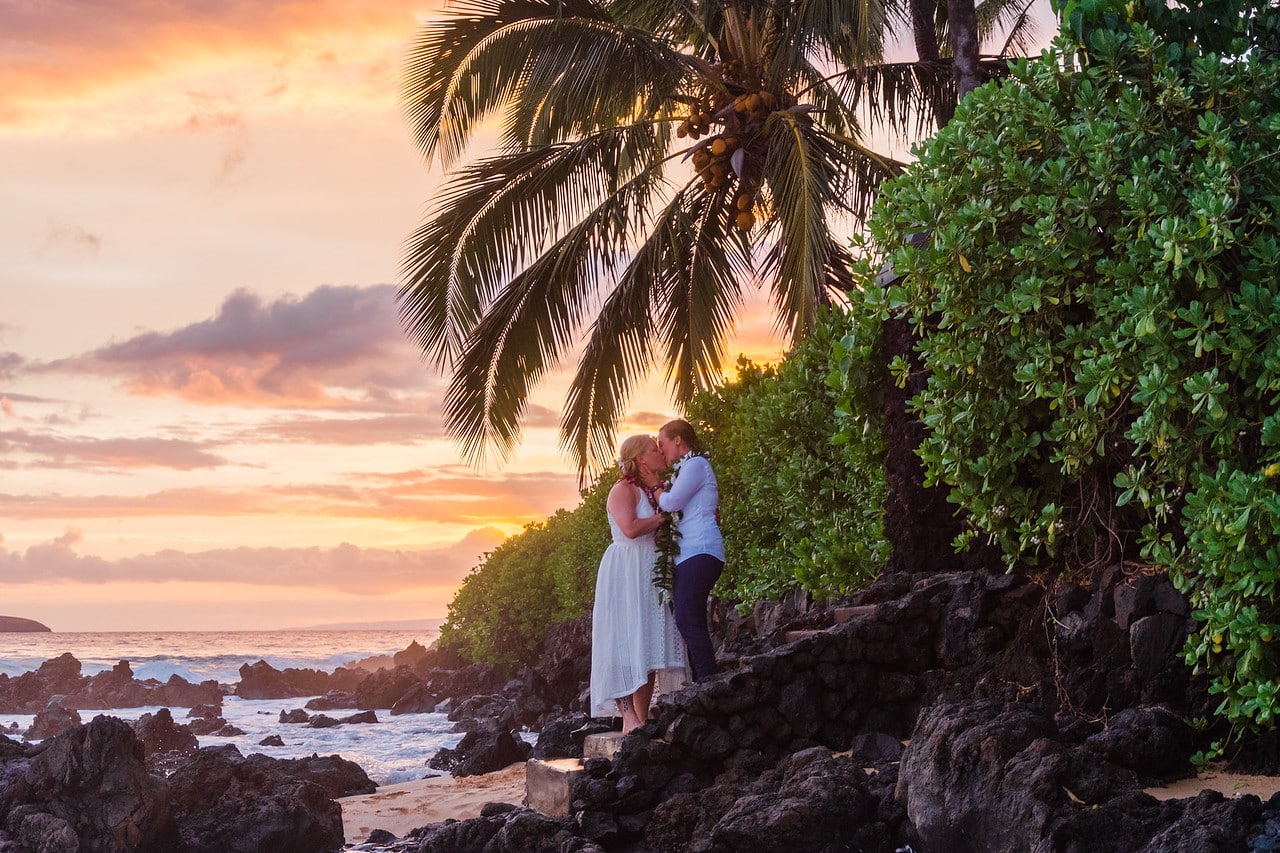 Makena Beach - Samantha Dahabi - Hannah + Natalie